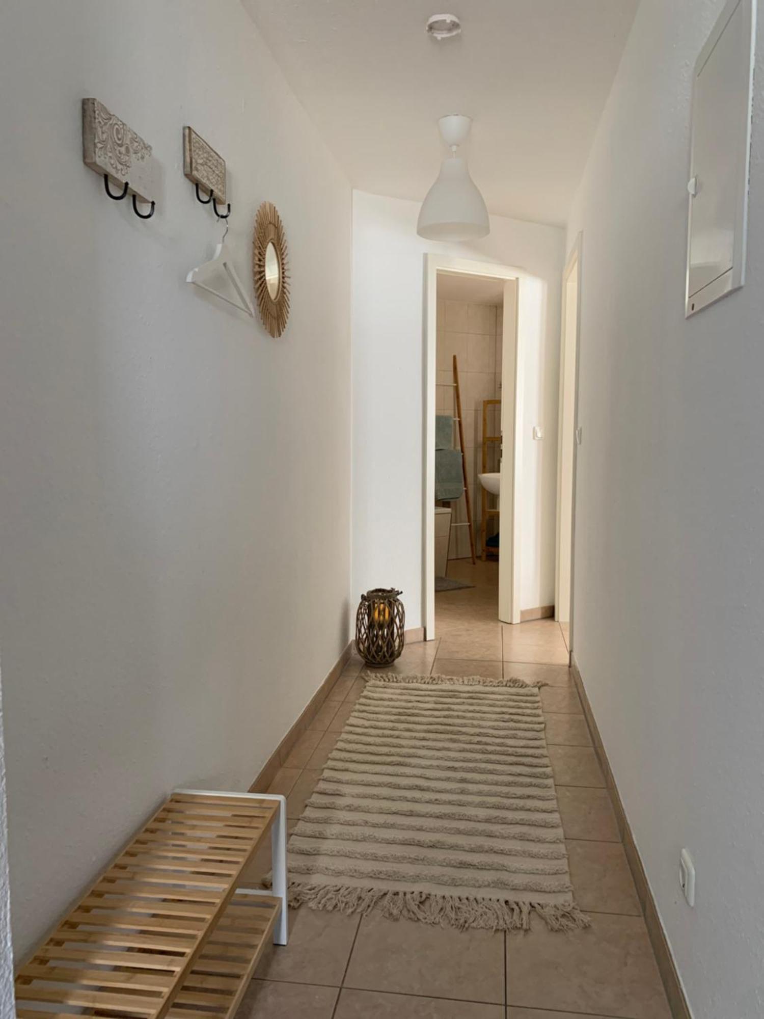 City-Apartment Mit Parkplatz & Fahrradraum! Nur 300M Zum Stadthafen Schwerin  Ngoại thất bức ảnh